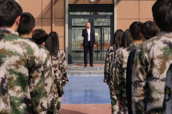 张继凯校长对此次会操活动进行讲话